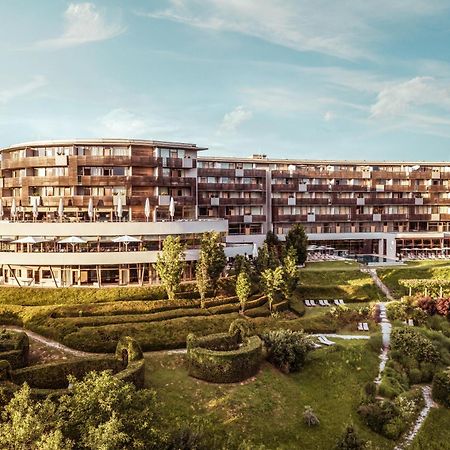 Falkensteiner Balance Resort Stegersbach - Adults Only Екстер'єр фото The new building of the University Hospital of Western Ontario