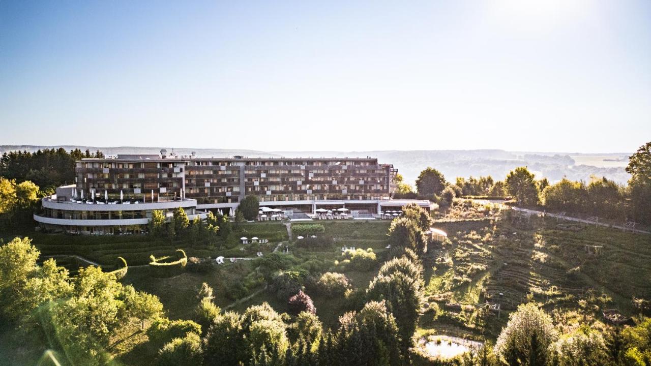 Falkensteiner Balance Resort Stegersbach - Adults Only Екстер'єр фото The campus of the University of Novi Sad