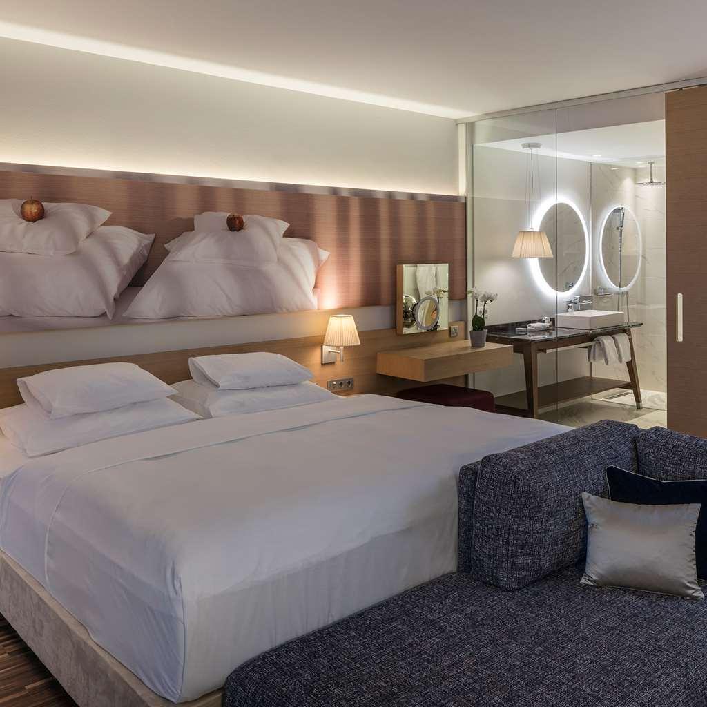 Falkensteiner Balance Resort Stegersbach - Adults Only Номер фото A room at the hotel